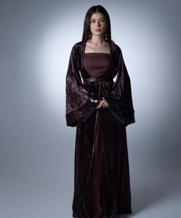 Brown kaftan